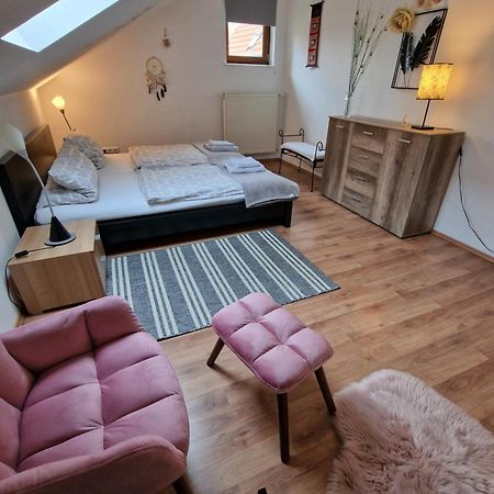 Privatwohnung Rybczynski Undenheim Bagian luar foto